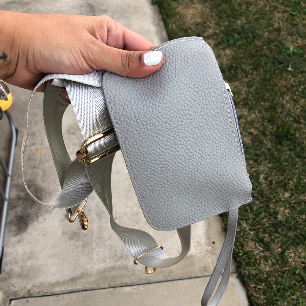 Bucket Bag - Picture 3 of 6